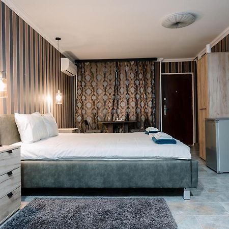 Mavie Apartment Boutique Bukarest Exterior foto